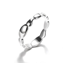 Load image into Gallery viewer, Oval Bubble Ring 6 / Silver