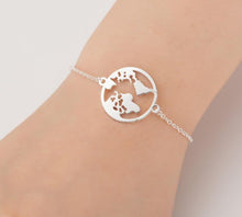 Load image into Gallery viewer, World Map Bracelet - LeyeF Co. Global Jewelry &amp; Accessories
